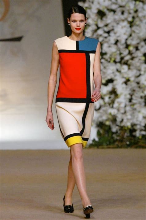 robe yves saint laurent mondrian prix